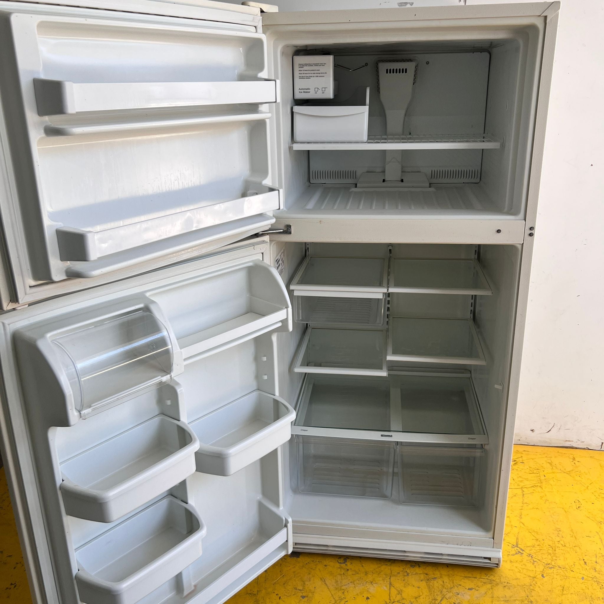 Kenmore Top and Bottom Refrigerator Kenmore Top and Bottom Refrigerator